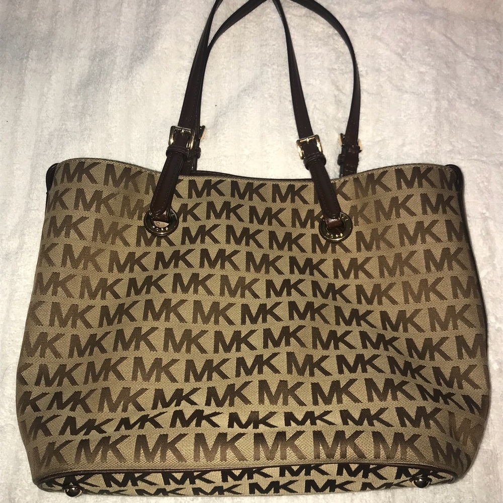 Micheal Kors Tote